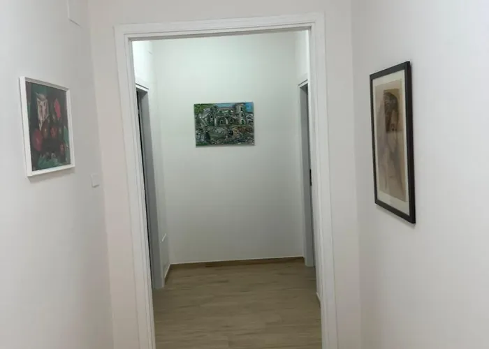 Casa La Perla مونتيفاركي